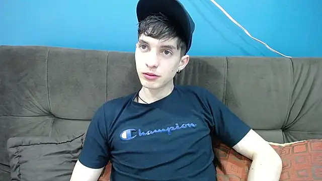 Jheampiiero online show from 11/22/25, 01:43