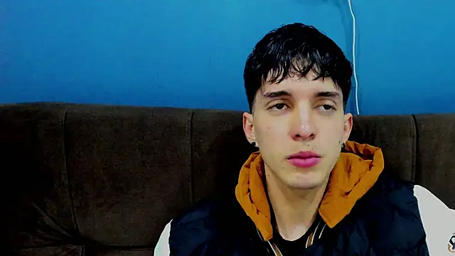 Jheampiiero online show from 12/18/25, 02:12