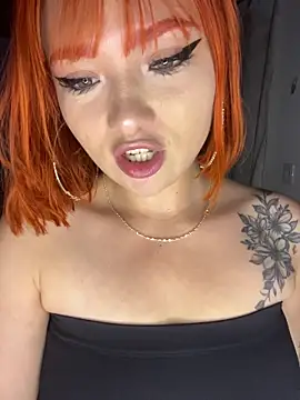 Alysson LS online show from 11/18/25, 02:17