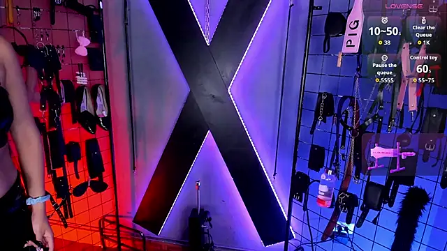 VictoryaLiah BDSM online show from 05/23/26, 10:41