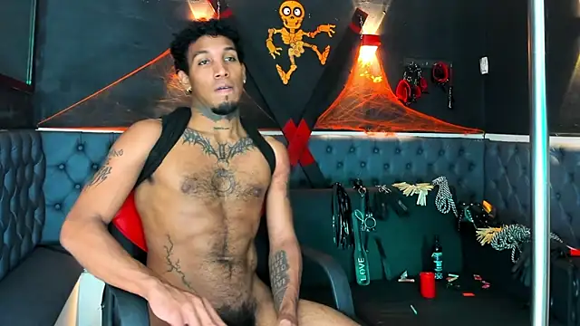 DIEGO WICKED online show from 10/28/25, 05:15