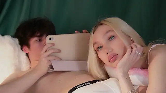 cuteleraay online show from 03/27/26, 05:01