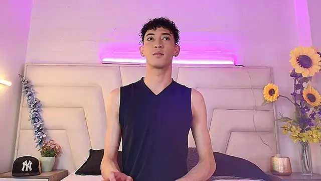 Ashton Myers online show from 10/29/25, 07:48