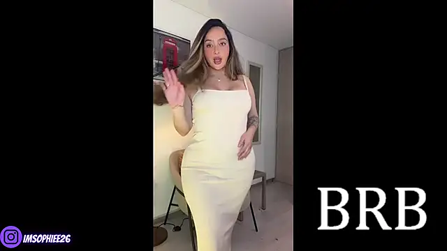 Snapshot of Imsophie2 chatting on 06/19/26, 11:30 Imsophie2 online show from 06/19/26, 11:30