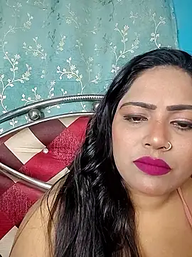 hornypriya696 online show from 01/12/26, 06:13