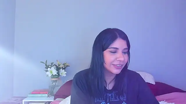 Laura-angeel online show from 12/02/25, 09:10