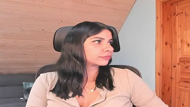 Laura-angeel online show from 03/24/26, 06:29