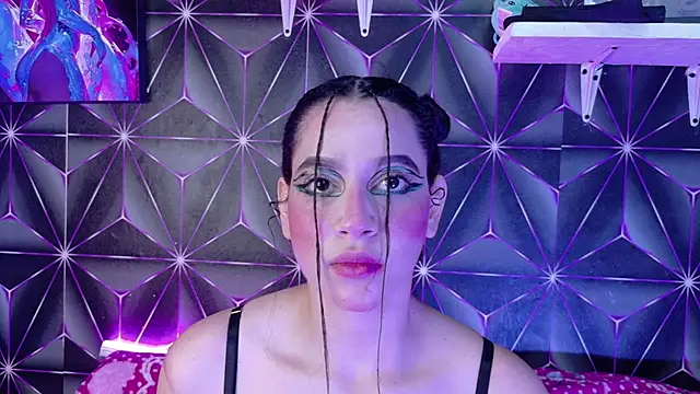 Megan Luxe online show from 10/05/25, 05:28