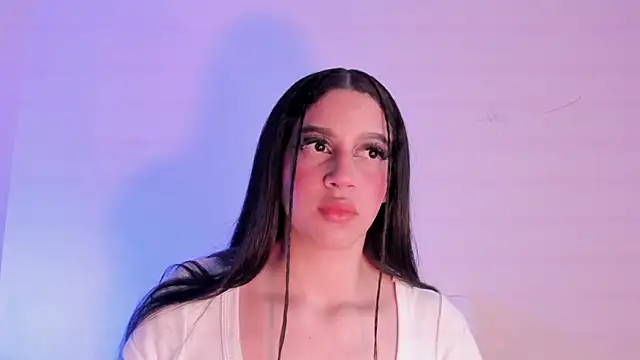 Megan Luxe online show from 04/19/26, 06:35