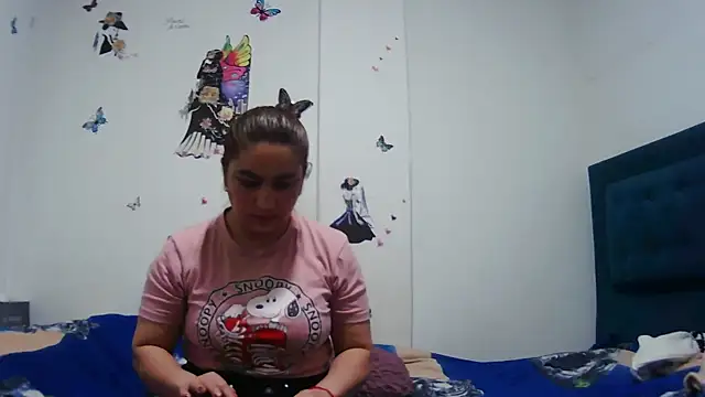 AddyStuart  online show from 11/19/25, 03:50