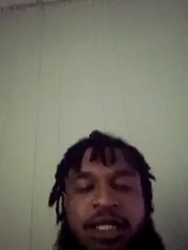 Snapshot of Longthickdick33 chatting on 10/25/25, 02:24 Longthickdick33 online show from 10/25/25, 02:24