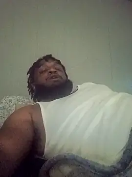 Snapshot of Longthickdick33 chatting on 11/19/25, 12:49 Longthickdick33 online show from 11/19/25, 12:49