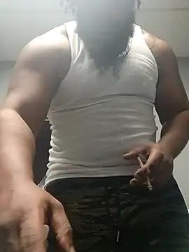 Snapshot of Longthickdick33 chatting on 11/23/25, 06:35 Longthickdick33 online show from 11/23/25, 06:35