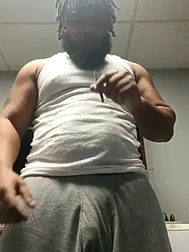 Snapshot of Longthickdick33 chatting on 12/14/25, 12:49 Longthickdick33 online show from 12/14/25, 12:49