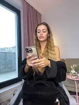  Luxie  online show from 10/02/25, 06:20