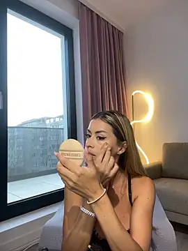  Luxie  online show from 10/21/25, 06:14