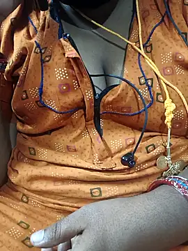 TAMIL ELAKKIYA online show from 09/17/25, 04:52