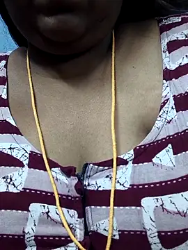 TAMIL ELAKKIYA online show from 09/25/25, 07:23