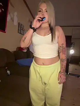 JuicyExxxperience online show from 02/13/26, 12:45