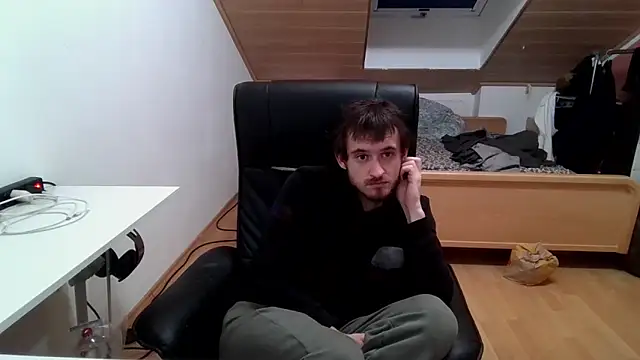 Bez3ybik online show from 12/03/25, 09:46