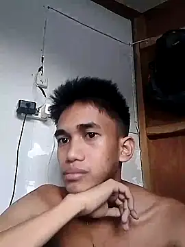 charlie0728 online show from 09/26/25, 09:52