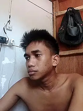 charlie0728 online show from 10/05/25, 12:09