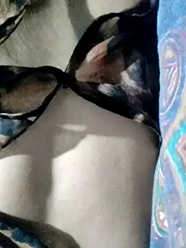 pihu099 online show from 04/13/26, 01:55