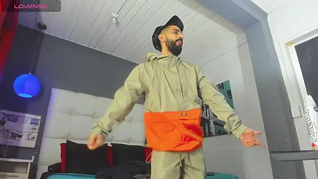 Yiyo10  online show from 02/11/26, 03:55