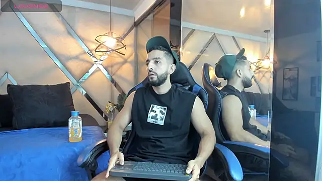 Yiyo10  online show from 04/26/26, 03:59