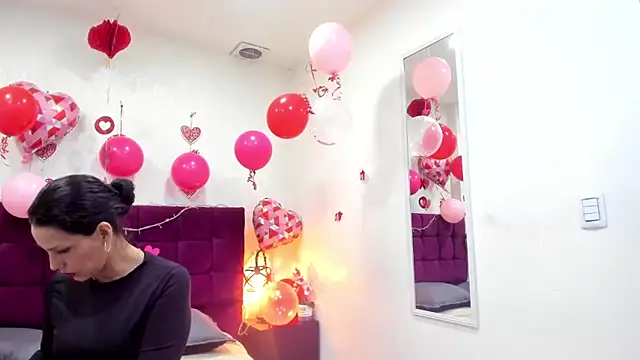 Snapshot of MashaPiink chatting on 02/17/26, 12:45 MashaPiink online show from 02/17/26, 12:45