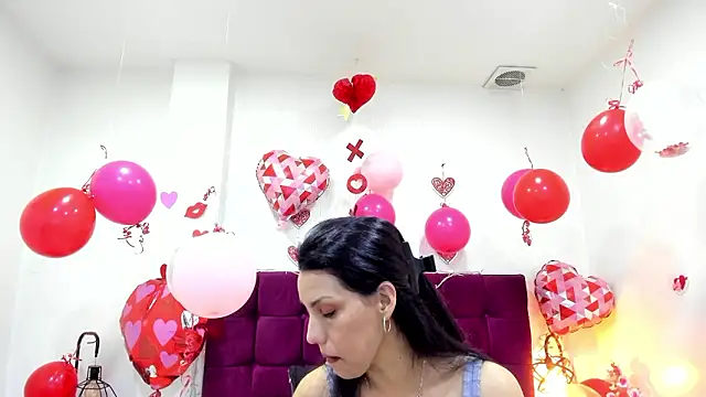 Snapshot of MashaPiink chatting on 02/18/26, 12:34 MashaPiink online show from 02/18/26, 12:34