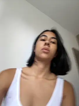 Kassie Collins online show from 12/03/25, 03:43