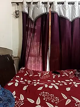 MEERAcle online show from 03/11/26, 05:57