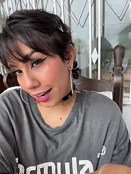 ZahaRose online show from 12/20/25, 08:16