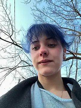 Only April online show from 03/26/26, 04:40