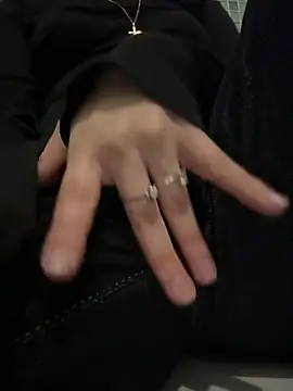 Only April online show from 03/27/26, 05:13