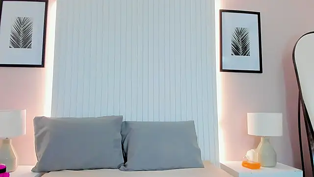 catalina jolie online show from 10/02/25, 11:50