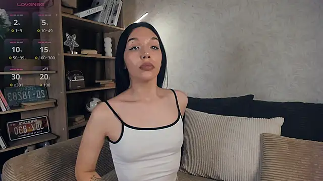 Snapshot of MarryWebbb chatting on 09/24/25, 07:06 MarryWebbb online show from 09/24/25, 07:06