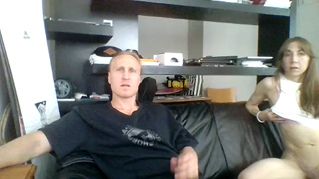 Snapshot of Silverhippo chatting on 09/19/25, 01:01 Silverhippo online show from 09/19/25, 01:01