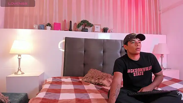 CuteButHarder online show from 04/07/26, 05:30