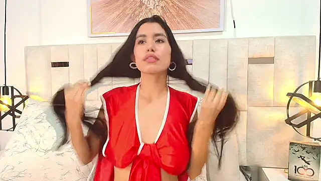 Snapshot of Baby-Rouse_ chatting on 10/30/25, 05:24 Baby-Rouse online show from 10/30/25, 05:24