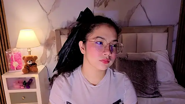 LunaRosse  online show from 11/23/25, 11:43