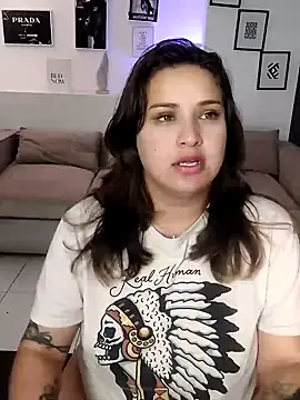 Snapshot of Laureen_se chatting on 07/15/26, 05:23 Laureen se online show from 07/15/26, 05:23