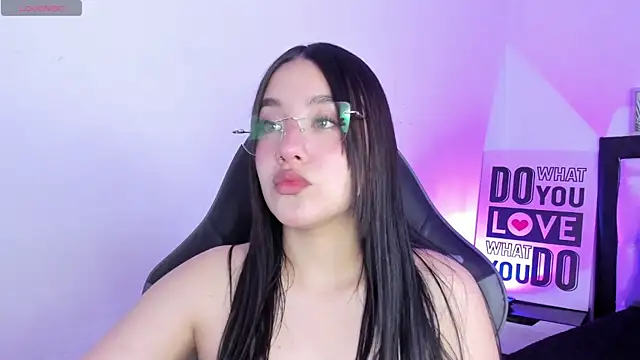 KimGarces online show from 09/19/25, 08:31