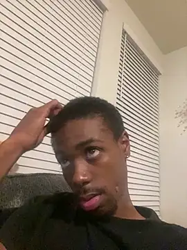 huhgtr online show from 11/11/25, 03:17