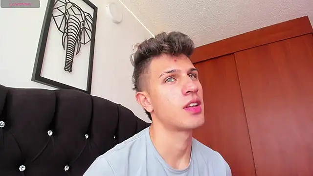 kevin ahss online show from 11/28/25, 04:09