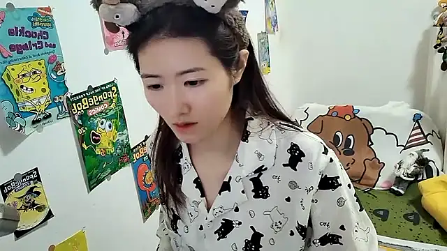 Moonlight-23 online show from 09/25/25, 02:32