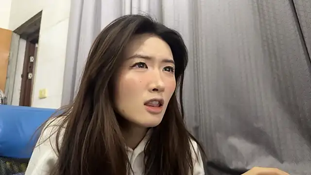 Moonlight-23 online show from 11/24/25, 01:00