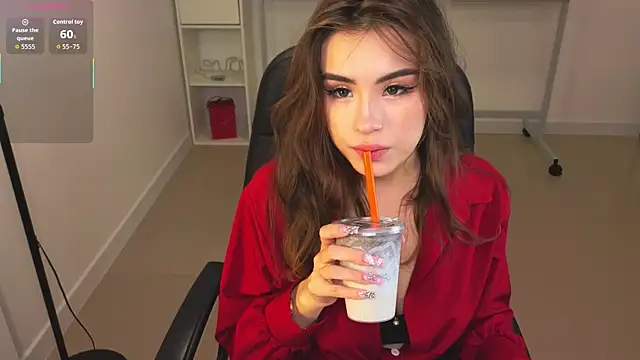 Kisa0 o online show from 09/13/25, 07:57