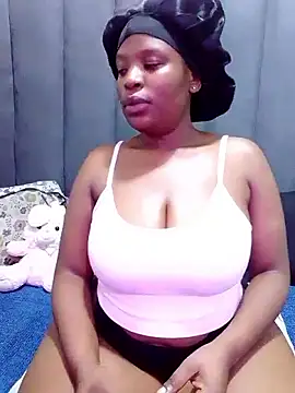 Snapshot of MrsMxx25 chatting on 10/30/25, 09:37 MrsMxx25 online show from 10/30/25, 09:37